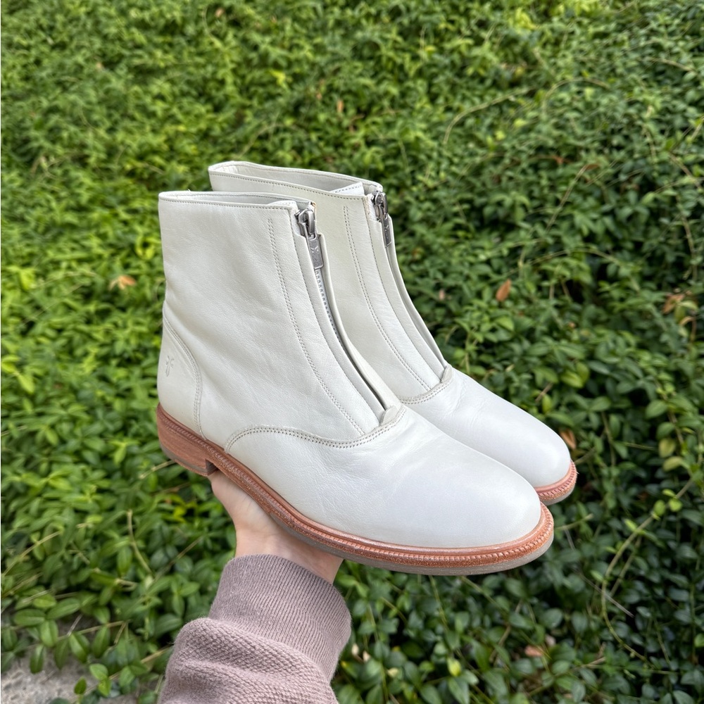 Frye | Flat Leather Zip-Front Ankle Boot, fits 6-6.5